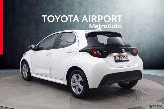 Käytetty Toyota Yaris Active 114 HP (83 kW) 2023 Valkoinen Viistoperä