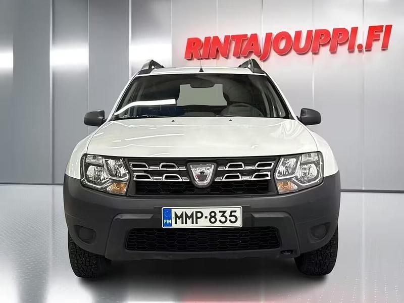 Käytetty Dacia Duster Ambiance 114 HP (83 kW) 2016 Valkoinen Katumaasturi