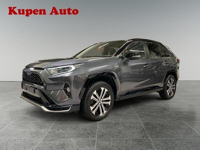 Käytetty Toyota RAV4 Hybrid Style 185 HP (136 kW) 2021 Katumaasturi