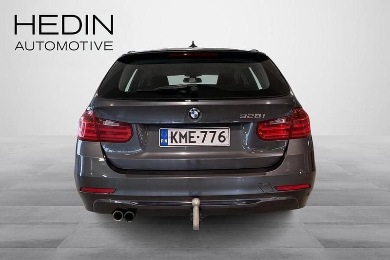 Käytetty BMW 328 Sport Line 245 HP (180 kW) 2013 Farmari