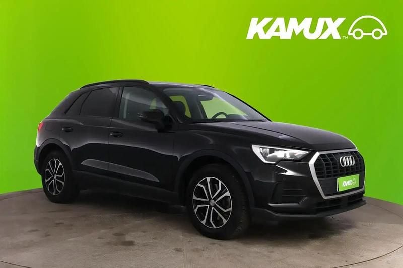 Käytetty Audi Q3 Basis 150 HP (110 kW) 2022 Musta Katumaasturi