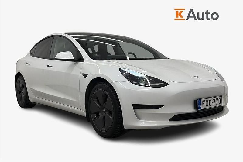 Valkoinen Käytetty 2021 Tesla Model 3 Standard Range Plus Sedan | 21 400 € (Perustarjous) - Kuva 1/3