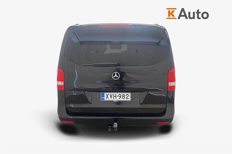 Käytetty Mercedes V220 163 HP (119 kW) 2014 Tila-auto