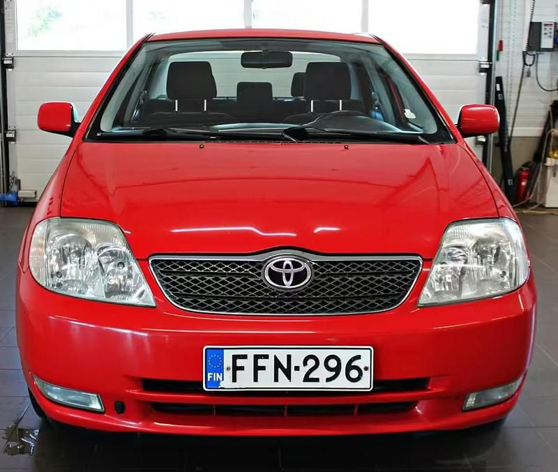 Käytetty Toyota Corolla Multidrive S 116 HP (85 kW) 2002 Punainen Viistoperä