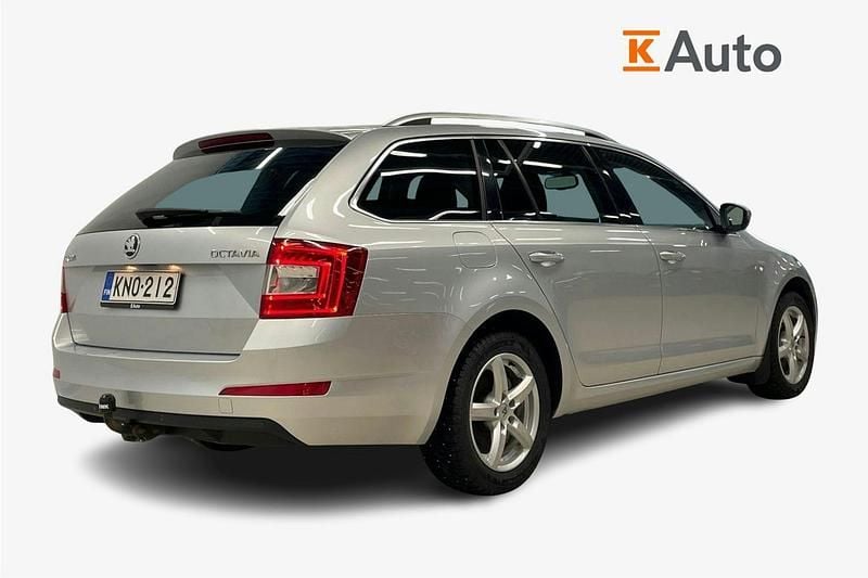 Käytetty Skoda Octavia Style 150 HP (110 kW) 2016 Harmaa Viistoperä