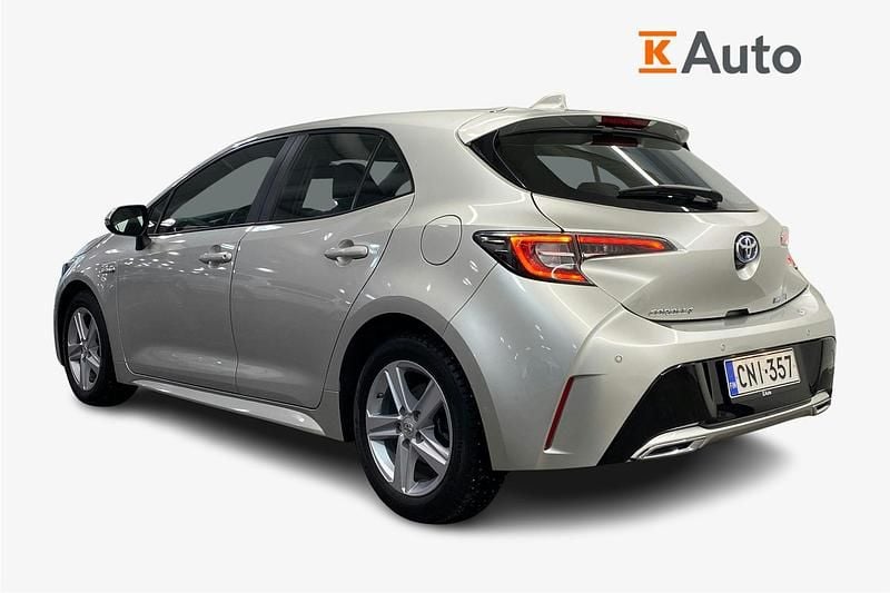Käytetty Toyota Corolla Active 184 HP (135 kW) 2019 Hopea Viistoperä
