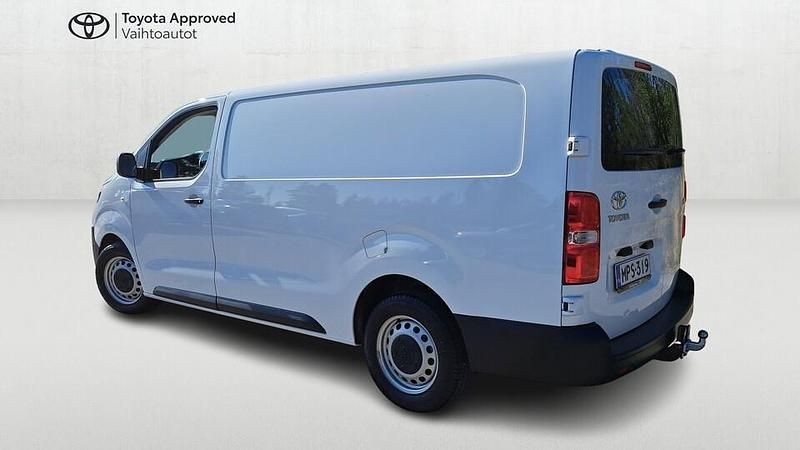 Käytetty Toyota Proace Edition 144 HP (105 kW) 2024 Valkoinen Tila-auto