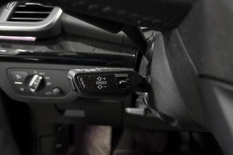 Käytetty Audi Q5 S-Line 367 HP (269 kW) 2020 Sininen Katumaasturi