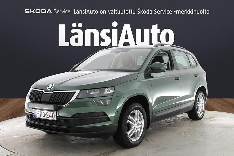 Käytetty Skoda Karoq Business Line 150 HP (110 kW) 2020 Katumaasturi