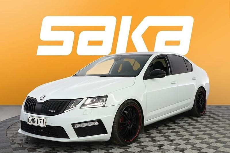 Käytetty Skoda Octavia RS 184 HP (135 kW) 2019 Viistoperä