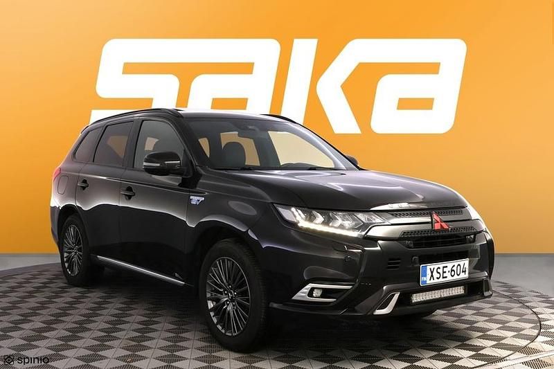 Käytetty 2019 Mitsubishi Outlander P-HEV Edition Katumaasturi | 18 390 € (Perustarjous) - Kuva 1/3