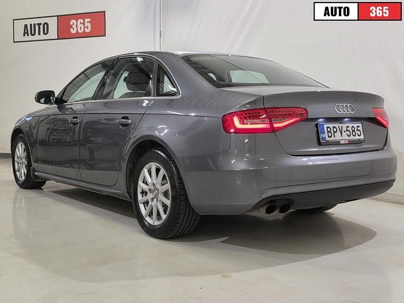 Käytetty Audi A4 211 HP (155 kW) 2012 Sedan