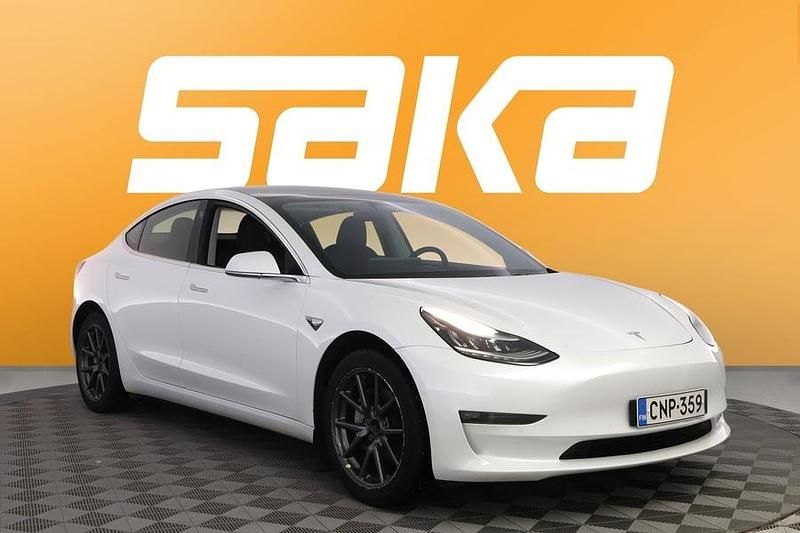 Käytetty 2019 Tesla Model 3 Standard Range Sedan | 19 880 € (Hyvä tarjous) - Kuva 1/3
