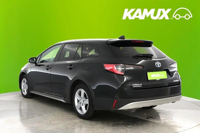 Käytetty Toyota Corolla 122 HP (89 kW) 2021 Musta Farmari