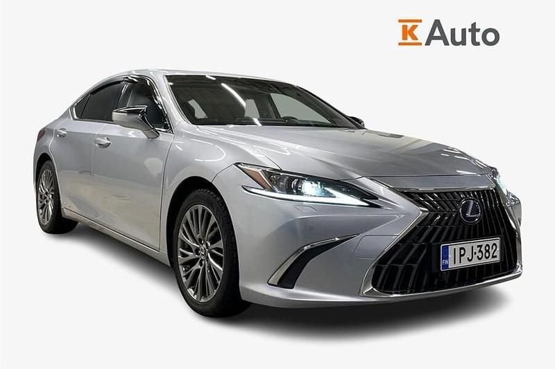 Käytetty Lexus ES300H Business Edition 178 HP (130 kW) 2021 Sedan