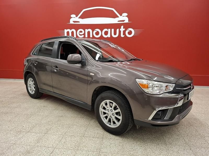 Käytetty Mitsubishi ASX Invite 117 HP (86 kW) 2019 Katumaasturi