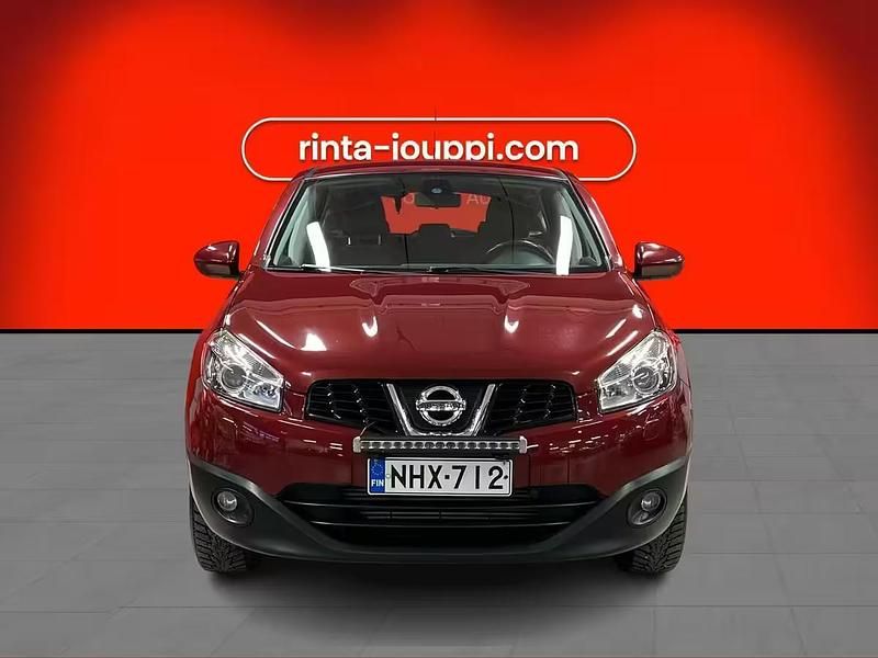 Käytetty Nissan Qashqai Acenta 110 HP (80 kW) 2011 Katumaasturi