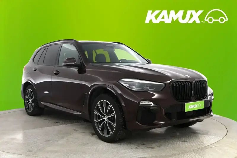 Punainen Käytetty 2020 BMW X5 Comfort Edition Katumaasturi | 46 790 € (Supertarjous) - Kuva 1/4