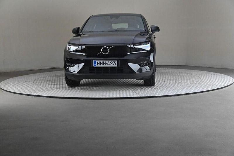 Käytetty Volvo C40 Plus 185 kW (252 HP) 2023 Katumaasturi