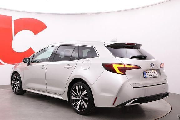 Käytetty Toyota Corolla Edition 140 HP (102 kW) 2025 Hopea Farmari