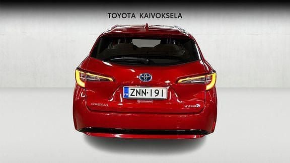 Käytetty Toyota Corolla Active 122 HP (89 kW) 2020 Punainen Farmari