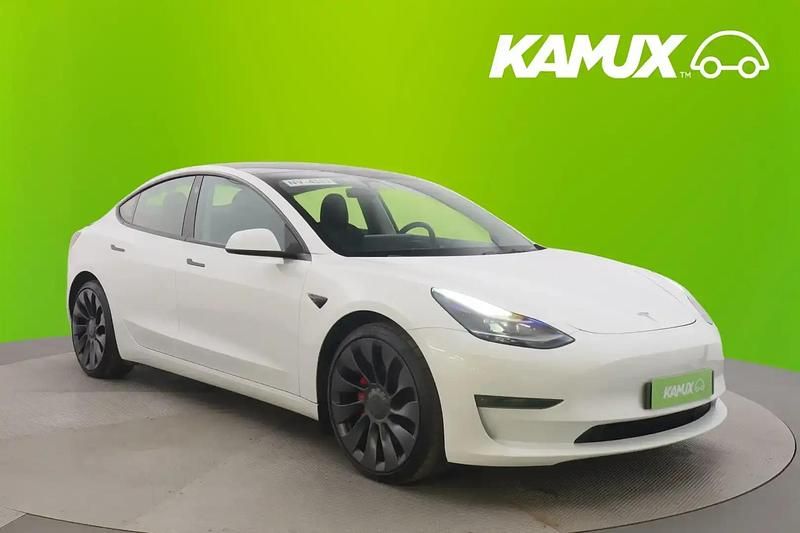 Valkoinen Käytetty 2022 Tesla Model 3 Performance Sedan | 31 800 € - Kuva 1/4