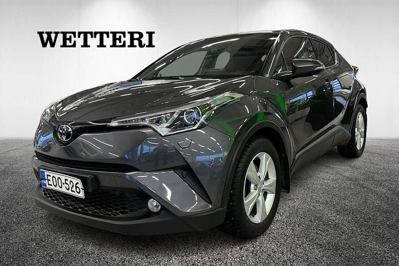 Käytetty Toyota C-HR Multidrive S 116 HP (85 kW) 2017 Harmaa Katumaasturi