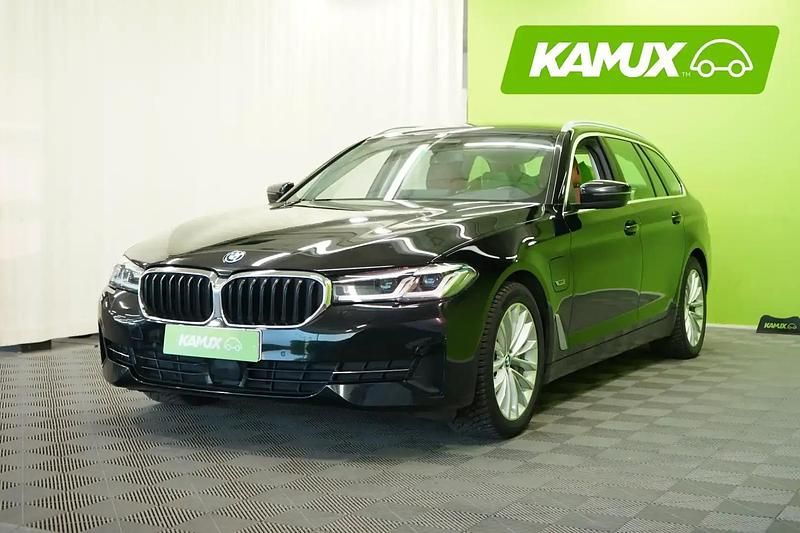 Käytetty BMW 530e 292 HP (214 kW) 2022 Musta Farmari