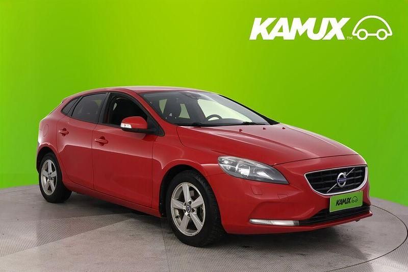 Käytetty 2013 Volvo V40 Kinetic Viistoperä | 10 490 € (Perustarjous) - Kuva 1/3