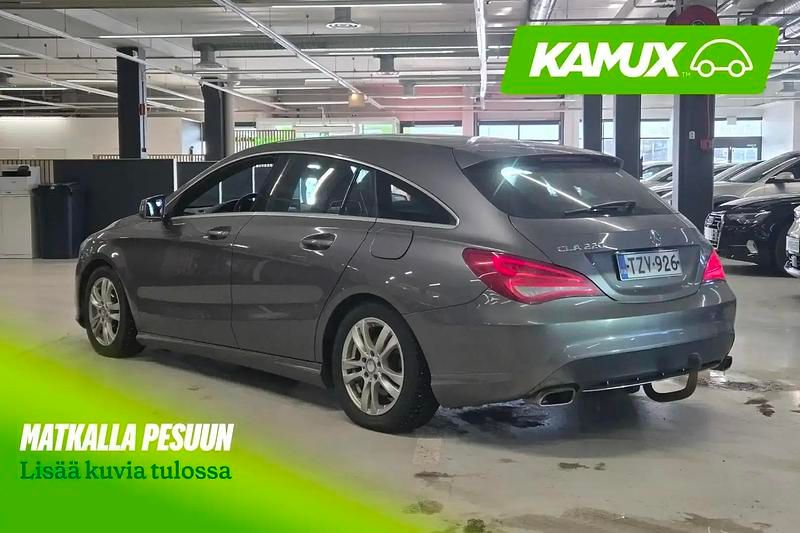 Käytetty Mercedes CLA220 Shooting Brake Business 177 HP (130 kW) 2015 Hopea / harmaa Farmari
