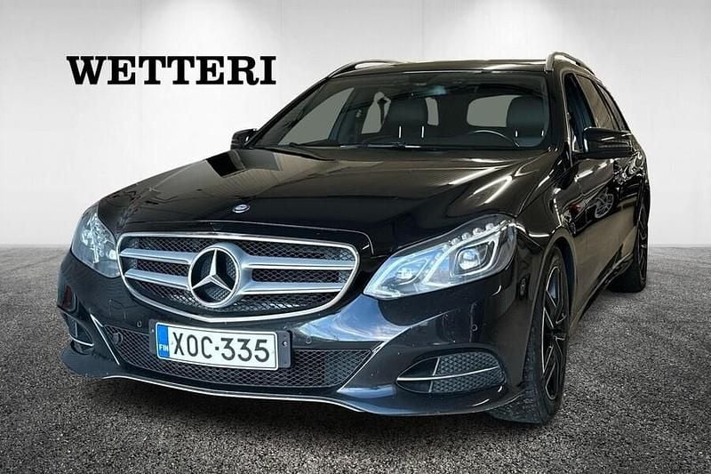 Musta Käytetty 2013 Mercedes E350 Farmari | 15 900 € (Perustarjous) - Kuva 1/4