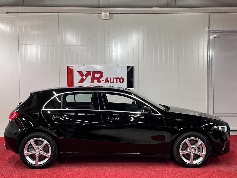 Käytetty Mercedes A250 Business 160 HP (117 kW) 2023 Viistoperä