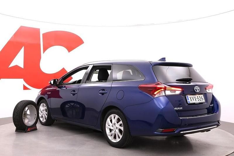 Käytetty Toyota Auris Touring Sports Active 99 HP (72 kW) 2019 Sininen Farmari