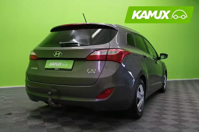 Käytetty Hyundai i30 Comfort 128 HP (94 kW) 2012 Farmari