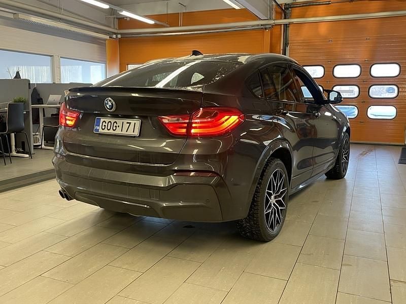 Käytetty BMW X4 Comfort Edition 313 HP (230 kW) 2015 Katumaasturi