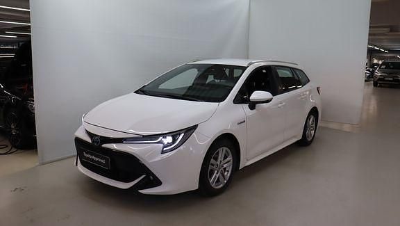 Valkoinen Käytetty 2020 Toyota Corolla Business Edition Farmari | 19 900 € (Perustarjous) - Kuva 1/4