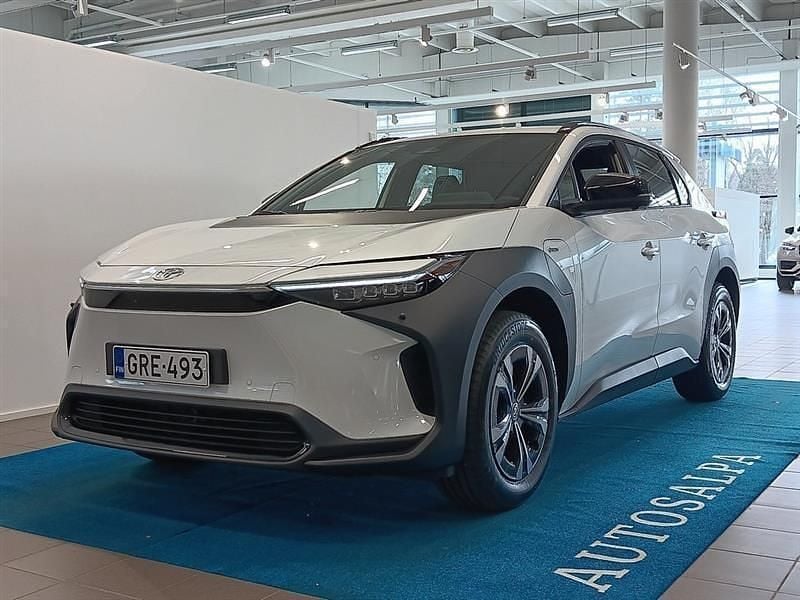 Valkoinen Käytetty 2025 Toyota bZ4X Edition Katumaasturi | 41 900 € (Perustarjous) - Kuva 1/4