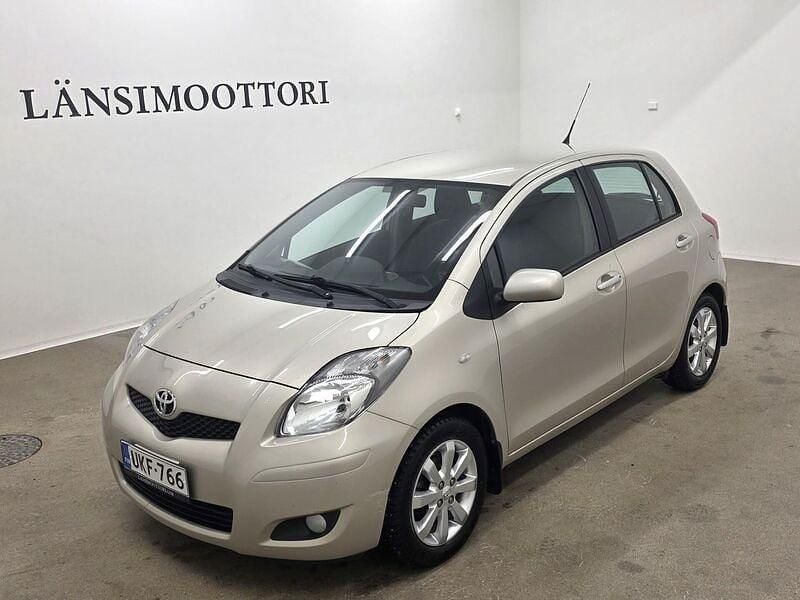 Käytetty 2010 Toyota Yaris Edition Viistoperä | 5 900 € (Supertarjous) - Kuva 1/4