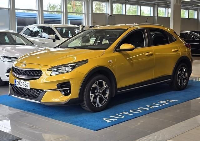 Käytetty Kia XCeed LX 120 HP (88 kW) 2020 Katumaasturi
