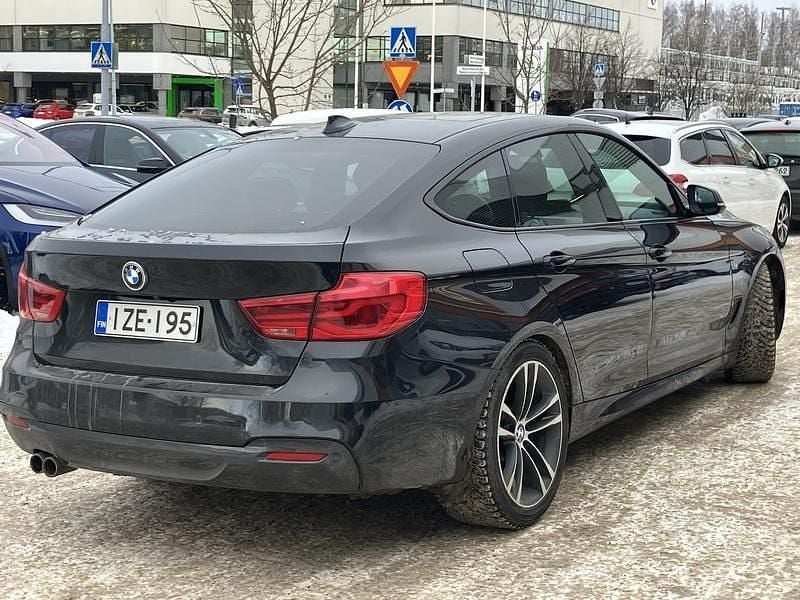 Käytetty BMW 330 M Sport 258 HP (189 kW) 2017 Sedan