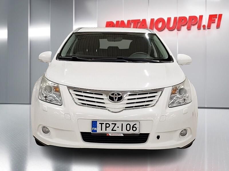 Käytetty Toyota Avensis Multidrive S 147 HP (108 kW) 2011 Valkoinen Farmari
