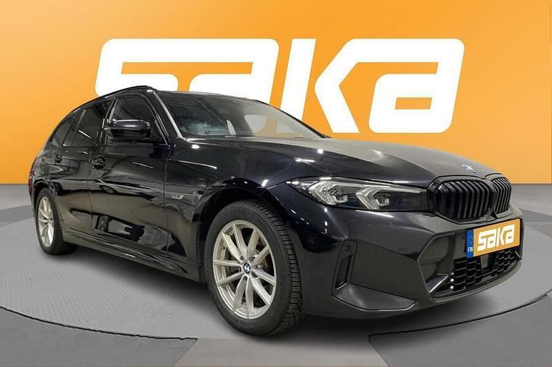 Käytetty 2023 BMW 330e M Sport Farmari | 34 400 € (Perustarjous) - Kuva 1/4