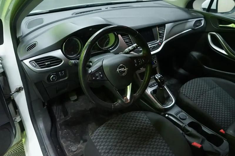 Käytetty Opel Astra Comfort 110 HP (80 kW) 2020 Valkoinen Farmari