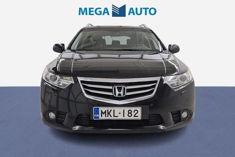 Käytetty Honda Accord Lifestyle 156 HP (114 kW) 2011 Musta Farmari