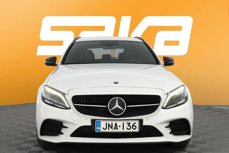 Käytetty Mercedes C300e Business 320 HP (235 kW) 2021 Farmari