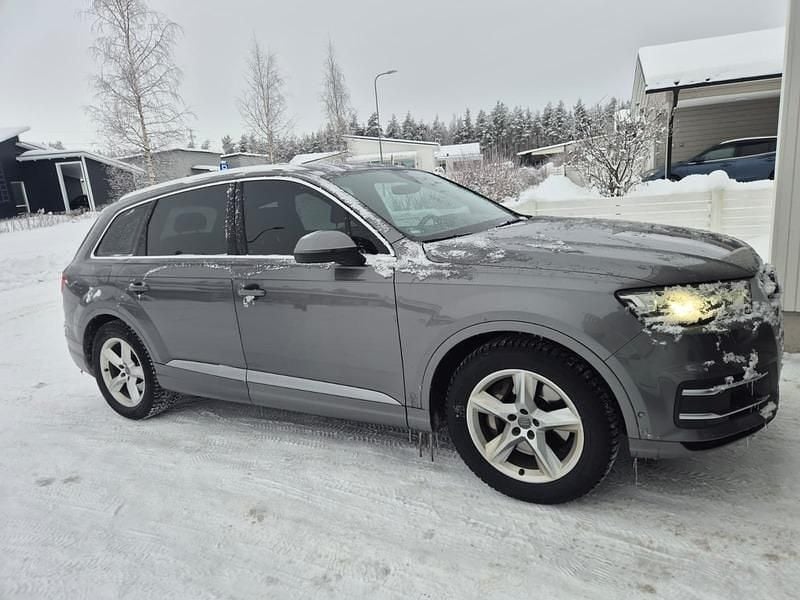 Käytetty Audi Q7 Business 272 HP (200 kW) 2016 Katumaasturi