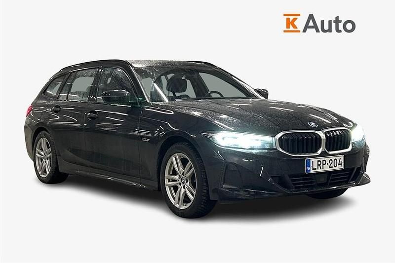 Käytetty 2022 BMW 330e Farmari | 33 850 € (Kallis) - Kuva 1/3