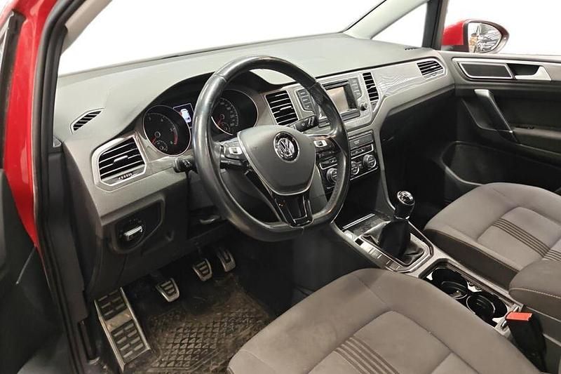 Käytetty VW Golf Sportsvan Allstar 110 HP (80 kW) 2016 Tila-auto