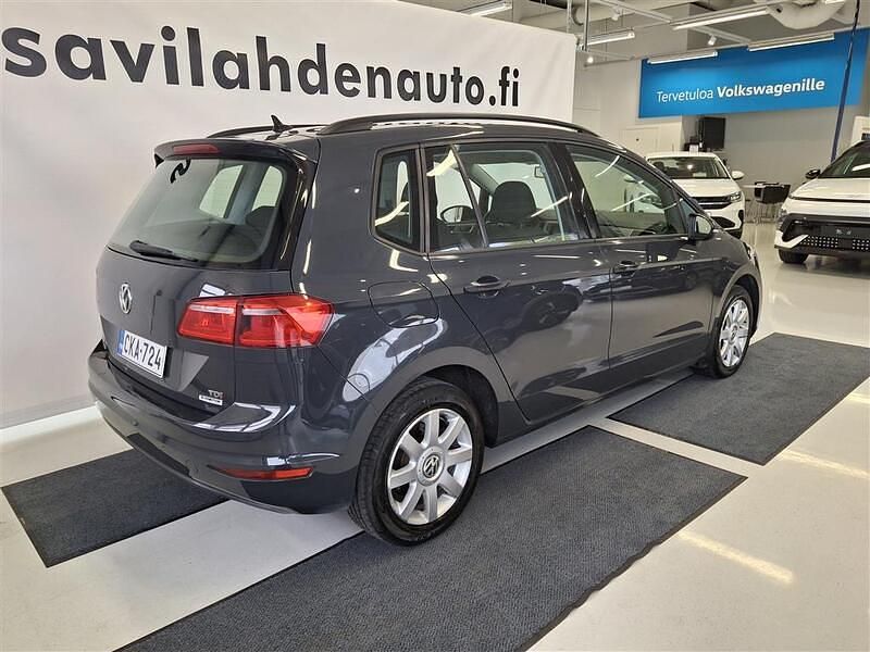 Käytetty VW Golf Sportsvan Comfortline 110 HP (80 kW) 2015 Harmaa Tila-auto