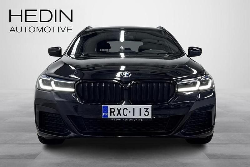 Käytetty BMW 530e M Sport 292 HP (214 kW) 2021 Musta Farmari
